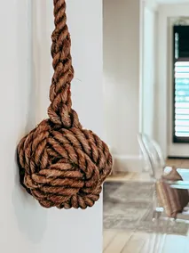 The Merchant Quarters: Contemporary seaside charm - Image 5