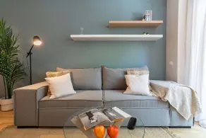 Stunning 3-Bedroom near City Center & Beach - Image 3