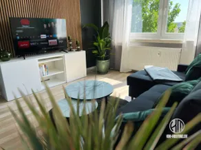 Boxspring bed in the center of nobly & modern - Image 3