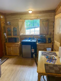 The Bear Den - Image 5