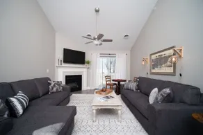 Bettendorf Gem: 3BR Apartment w/ King Suite & Offi - Image 2