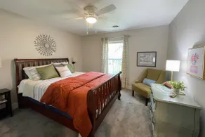 Awesome 2 bed with office and king master suite co - Image 5
