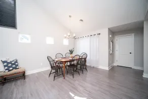 Awesome 2 bed with office and king master suite co - Image 2