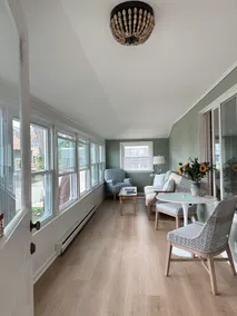 Charming Westbrook Cottage, Steps to Private Beach - Image 5
