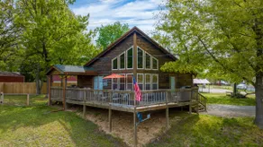 The Cowskin Cabin w/ Bunkhouse - Lakeview Getaway - Image 3