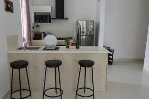 Sandy Beachfront Apartment - Image 5