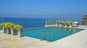 Sandy Beachfront Apartment - Image 2