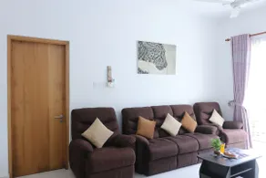 Sandy Beachfront Apartment - Image 3