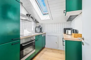 Maisonette | Netflix | Parking | cruwzo - Image 4