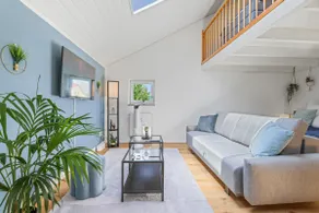 Maisonette | Netflix | Parking | cruwzo - Image 2