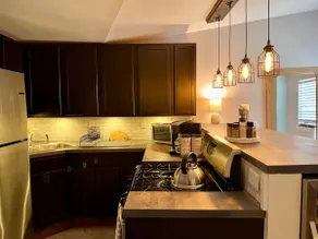 *Proximity Perfection- Condo Near Downtown Cincy* - Image 5