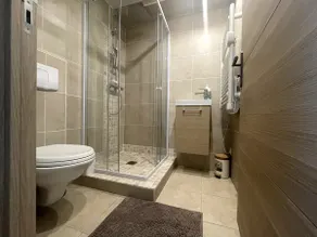 T2 fully equipped and large garden - Image 3