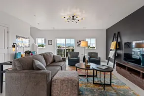 Happy Place on State - High End - 2 Car Garage! - Image 3