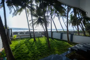 Reunion Ocean Manor - Beach House - Image 4