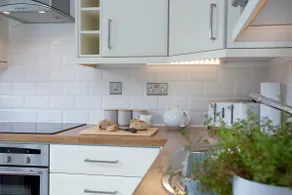 The Cottage - Image 4