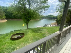 The Lake House - Image 5