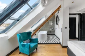 Numa | 2 Bedroom Duplex Apartment with Terrace - Image 3