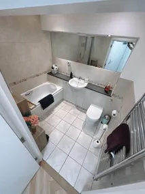 Church View Apartment - Image 4