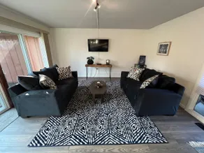 Private Villa on Golf Course - Image 3