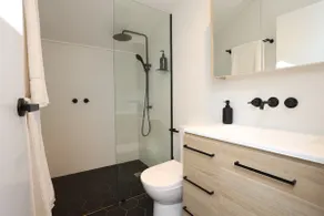 Boombi Guesthouse - Image 4