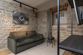 Boutique Comfort - Ground Floor Style! - Image 3