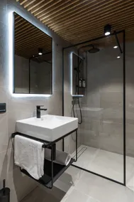Boutique Comfort - Ground Floor Style! - Image 5