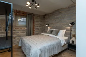 Boutique Comfort - Ground Floor Style! - Image 4