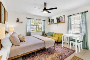 Bright & Airy in DowntownSanford - Image 4