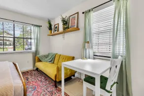 Bright & Airy in DowntownSanford - Image 5