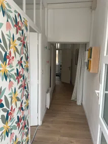 2-bedroom with parking Hyper center - South entrance - Image 3