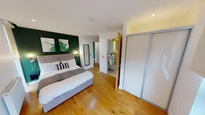 Superior Balcony Apartments - Image 4