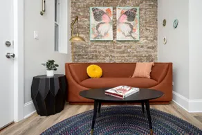 Renovated Stylish Chicago Condo - Image 2