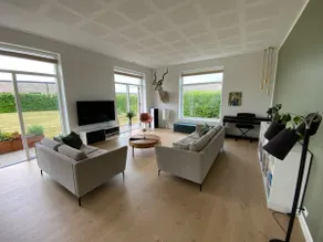 Beautifully located family villa - Image 3