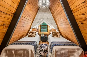 Private Creek A-Frame Outdoor Private Oasis - Image 4