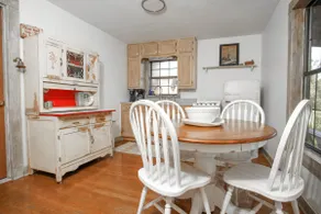 Quaint Country Charmer - Image 2