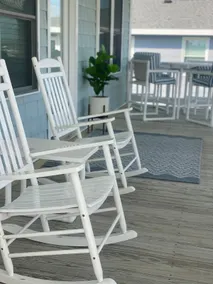 Cozy Topsail Retreat · Walk to Beach · Sleeps 10 - Image 3