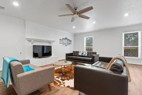Pool + Hot Tub | 5BR Retreat | Near The Woodlands - Image 2