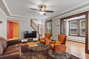 Family-Friendly Townhouse on the Merrimack River - Image 2