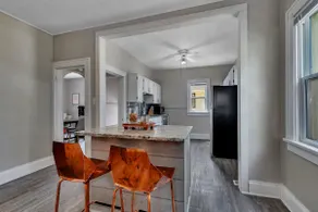 Prime location / Close to SCSU & DT - Image 5