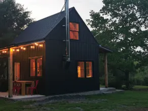 Twin Oaks Cabin - Image 4