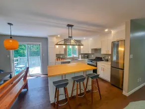 Kawartha Forest Spa Cottage w/ Hot Tub & Sauna - Image 5