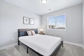 Cozy, New Townhome-sleeps 6! - Image 3