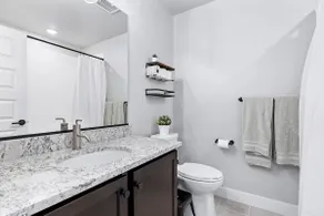 Cozy, New Townhome-sleeps 6! - Image 5