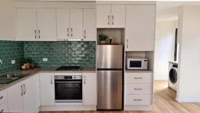 The Avenue Family Apartment - Image 3
