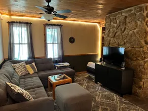 Peaceful Rustic Cabin, $0 cleaning fee - Image 4