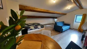 Coeur de Privas · Cozy studio, desk & air conditioning - Image 3