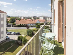 Le Shopper - Comfortable and Bright - Parking - Image 3