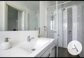Modern cottage central location - Image 2
