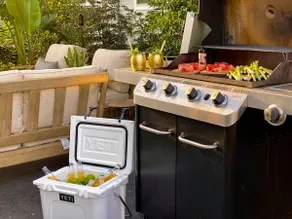 Luxe Boutique Bungalow w/ Spa/Fire Pit/Golf Cart - Image 3