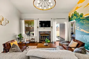 The Austin Oak! Single level 3 bedroom charmer! - Image 4